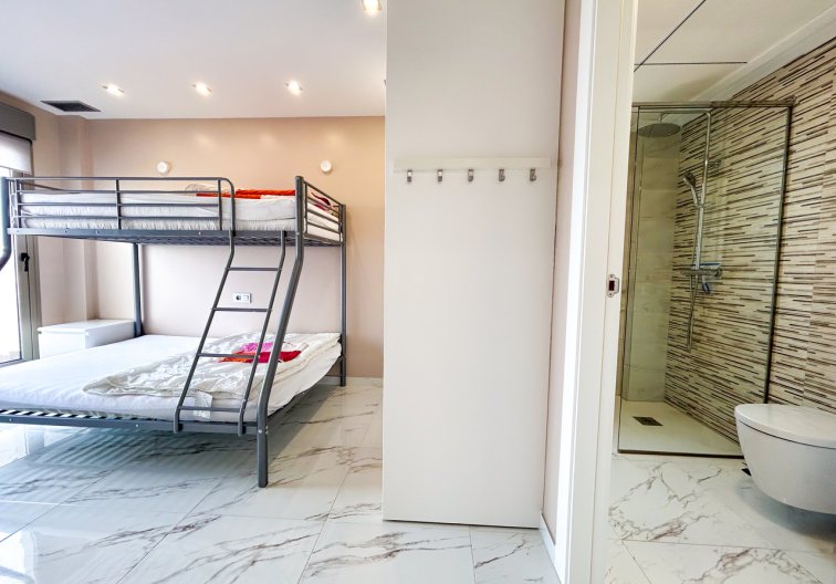 Resale - villa - Villamartin - Costa Blanca