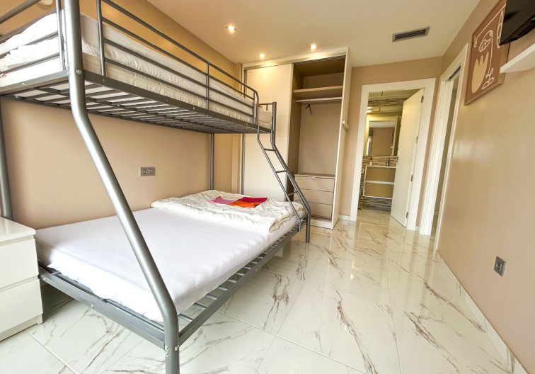 Resale - villa - Villamartin - Costa Blanca