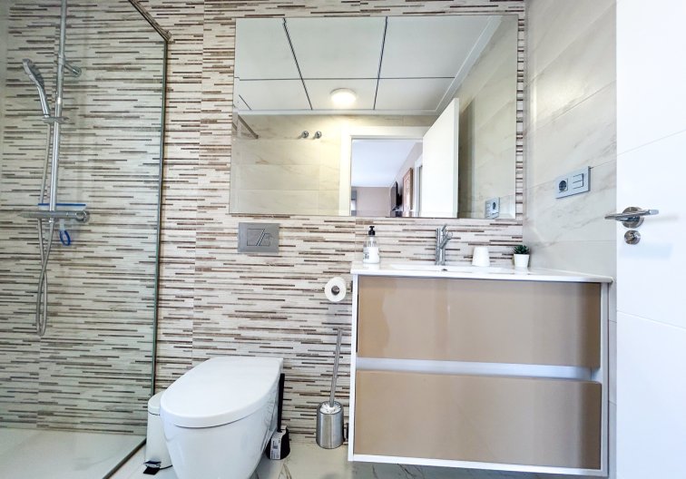 Resale - villa - Villamartin - Costa Blanca
