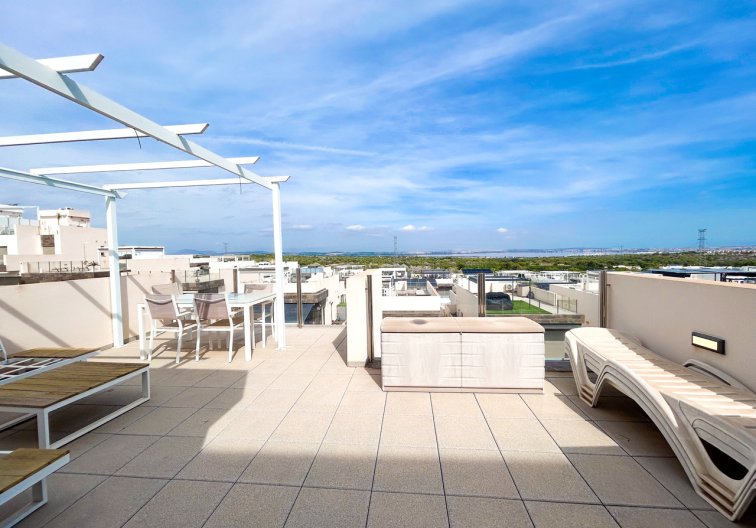 Resale - villa - Villamartin - Costa Blanca