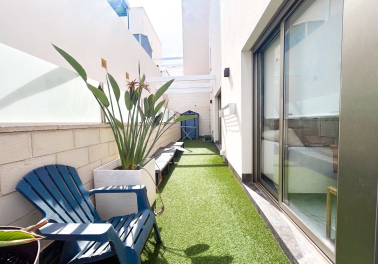Resale - villa - Villamartin - Costa Blanca