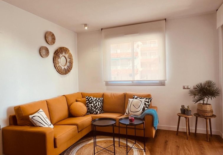 Resale - Apartment - Torrevieja - La Mata