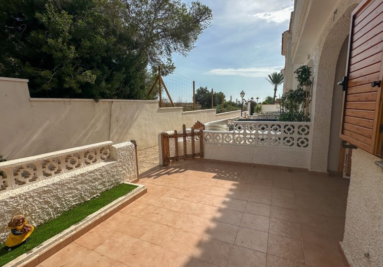 Herverkoop - town house - Playa Flamenca - Costa Blanca
