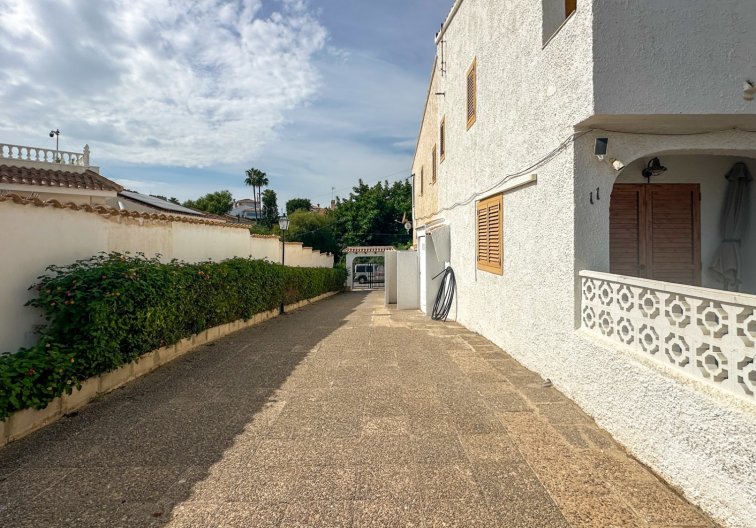 Herverkoop - town house - Playa Flamenca - Costa Blanca