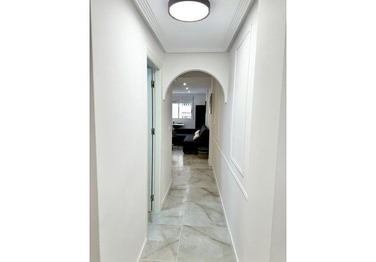 Wiederverkauf - Wohnung - Torrevieja - Centro