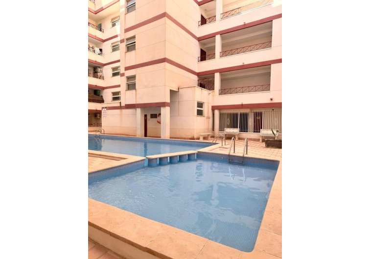 Wiederverkauf - Wohnung - Torrevieja - Centro