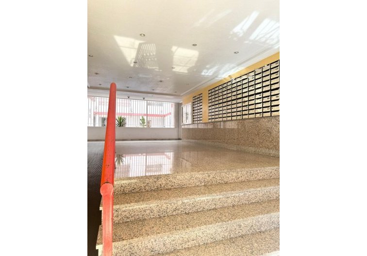 Wiederverkauf - Wohnung - Torrevieja - Centro