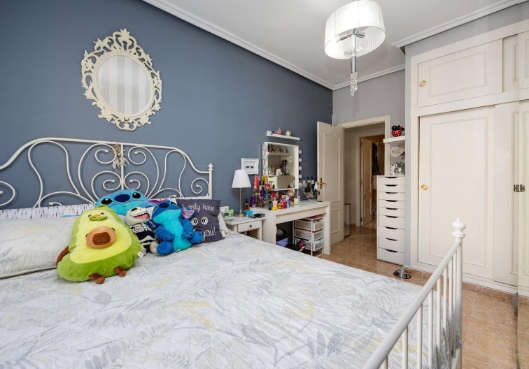 Resale - Apartment - Torrevieja - Centro