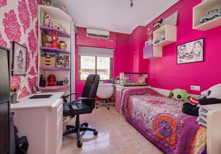 Resale - Apartment - Torrevieja - Centro