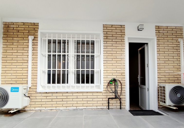 Resale - Apartment - La Mata - Costa Blanca
