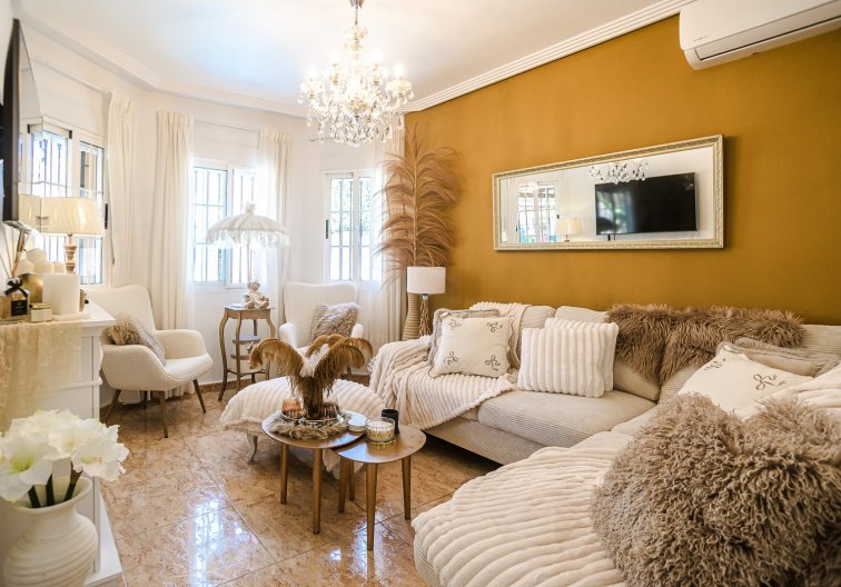 Herverkoop - villa - Guardamar del Segura - Costa Blanca