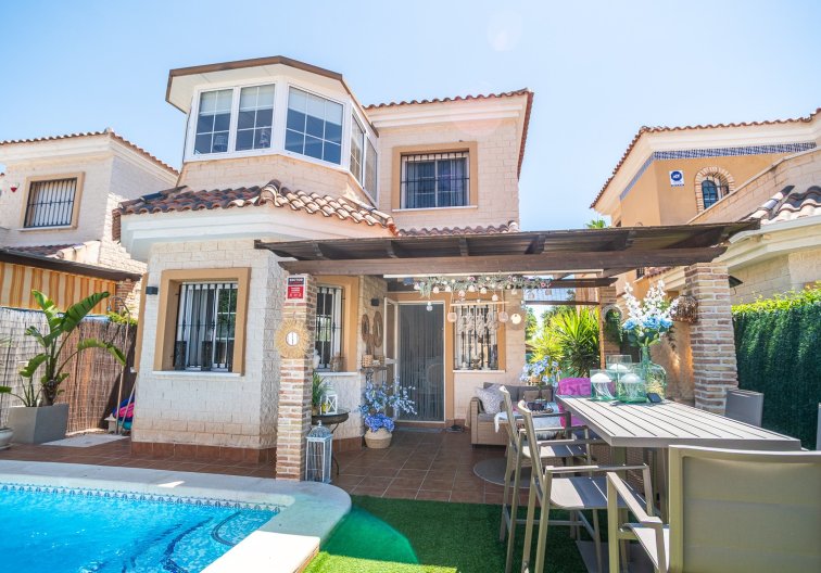 Herverkoop - villa - Guardamar del Segura - Costa Blanca