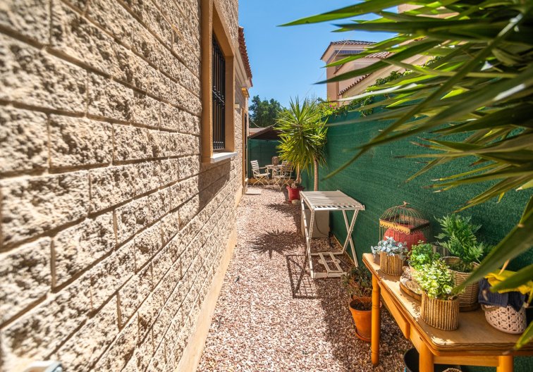 Herverkoop - villa - Guardamar del Segura - Costa Blanca