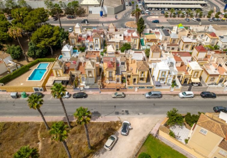 Segunda mano - town house - Torrevieja - Costa Blanca