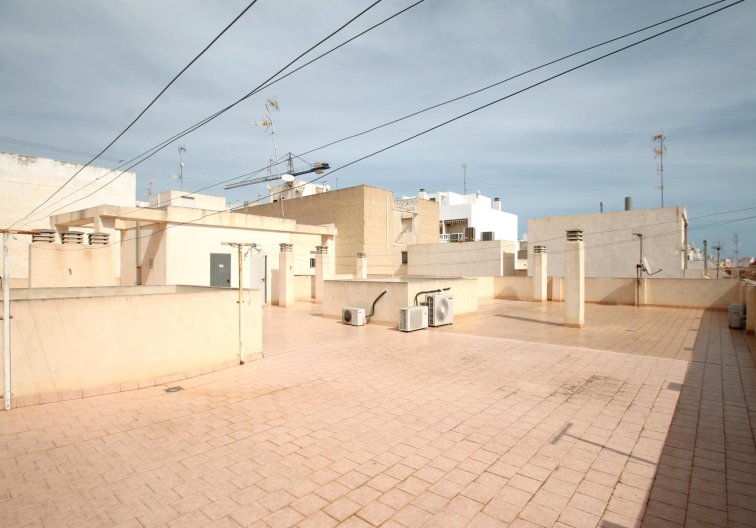 Resale - Apartment - Torrevieja - Las Piscinas Naturales