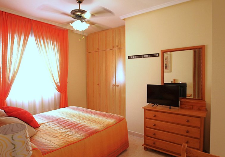 Resale - Apartment - Torrevieja - Las Piscinas Naturales