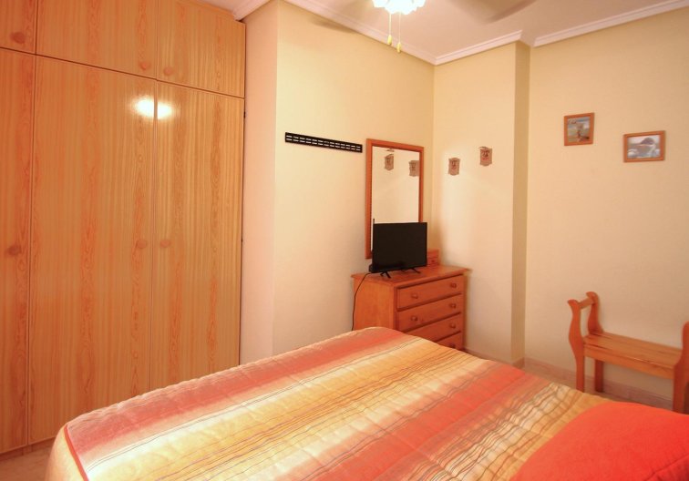 Resale - Apartment - Torrevieja - Las Piscinas Naturales