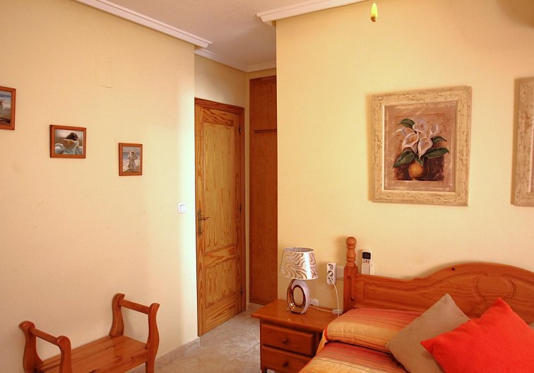 Resale - Apartment - Torrevieja - Las Piscinas Naturales