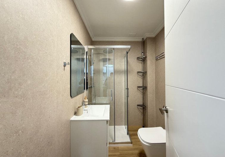 Resale - Apartment - Torrevieja - Playa de los Locos