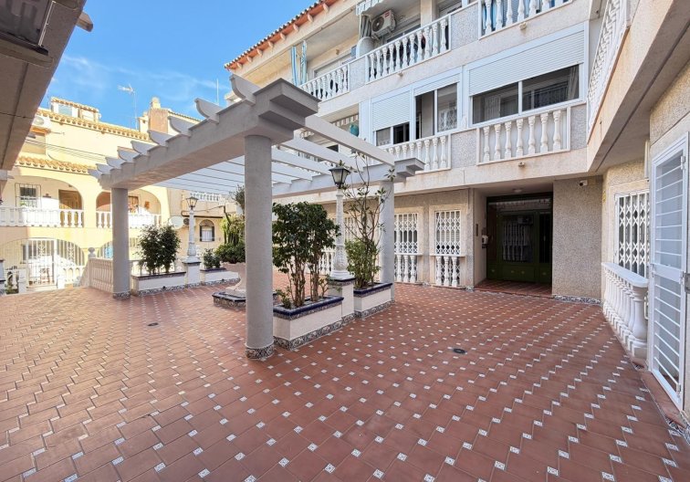 Resale - Apartment - Torrevieja - Playa de los Locos