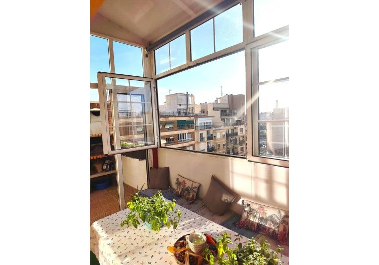 Resale - Apartment - Torrevieja - Centro