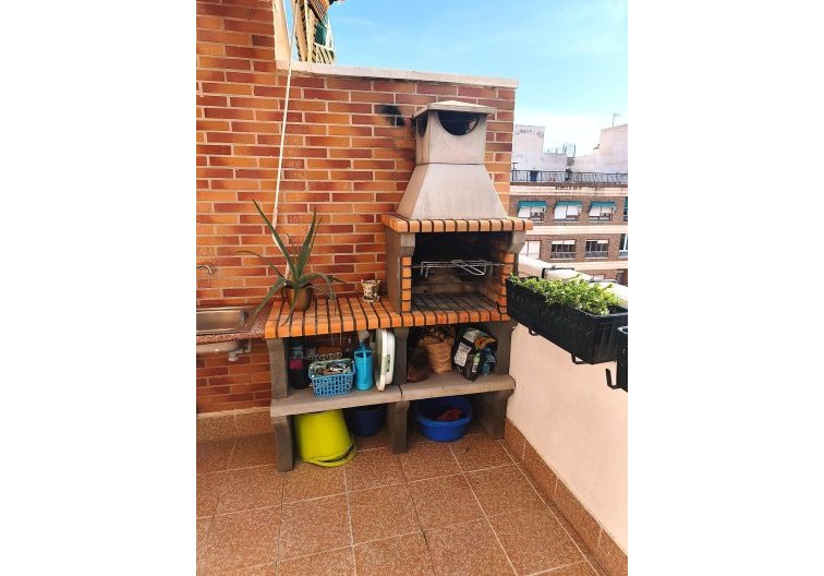 Resale - Apartment - Torrevieja - Centro