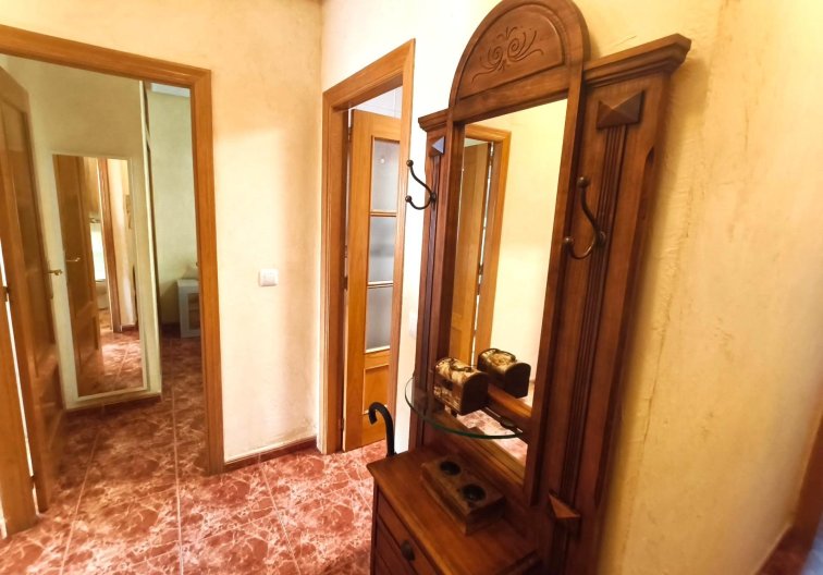 Resale - Apartment - Torrevieja - Centro