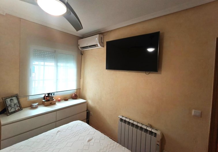 Resale - Apartment - Torrevieja - Centro