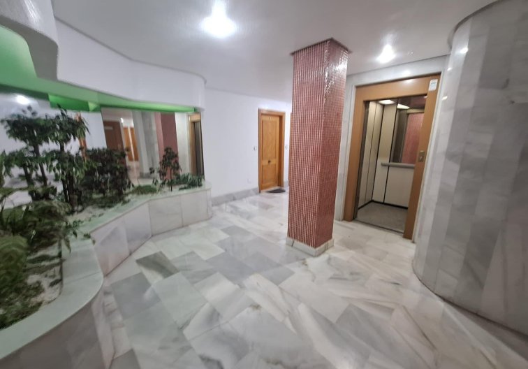 Herverkoop - Appartement - Torrevieja - Playa de los Locos