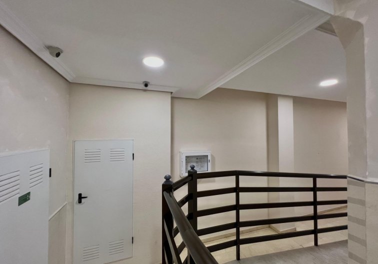 Wiederverkauf - Wohnung - Torrevieja - Puerto Deportivo