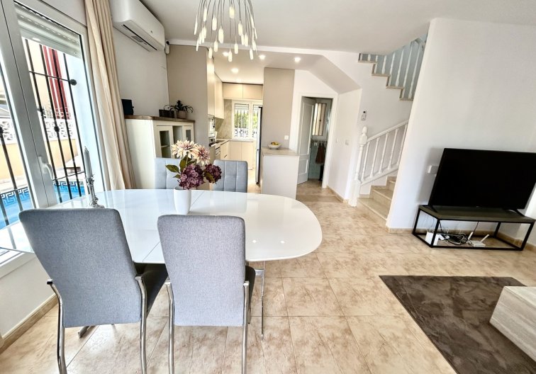 Herverkoop - town house - Dehesa de Campoamor - Costa Blanca