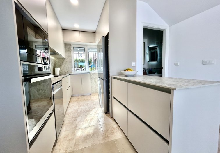Herverkoop - town house - Dehesa de Campoamor - Costa Blanca