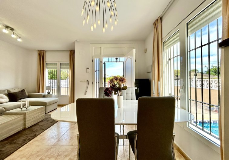 Herverkoop - town house - Dehesa de Campoamor - Costa Blanca