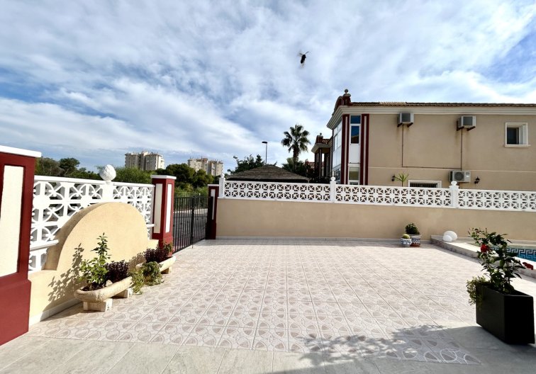 Herverkoop - town house - Dehesa de Campoamor - Costa Blanca