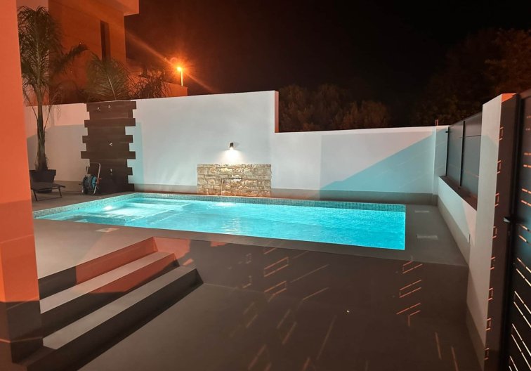 Herverkoop - villa - Dolores - Costa Blanca