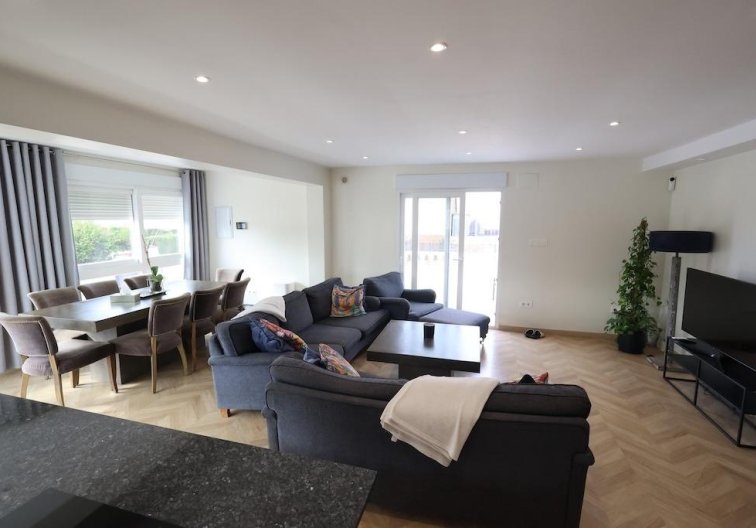 Segunda mano - villa - Torrevieja - Costa Blanca