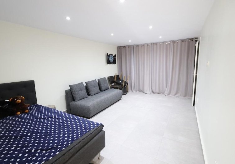 Segunda mano - villa - Torrevieja - Costa Blanca