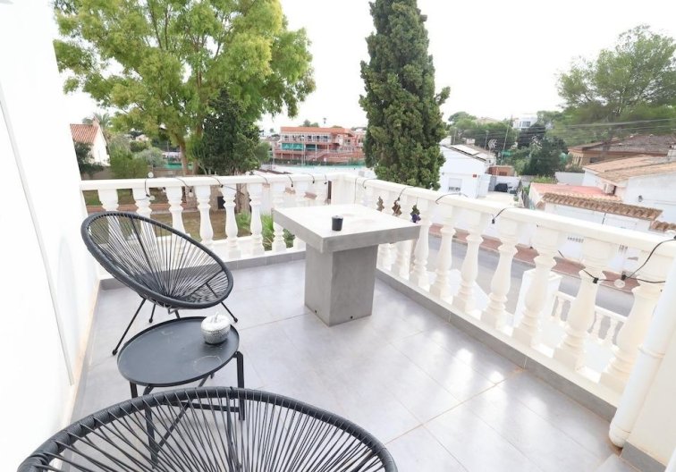 Segunda mano - villa - Torrevieja - Costa Blanca