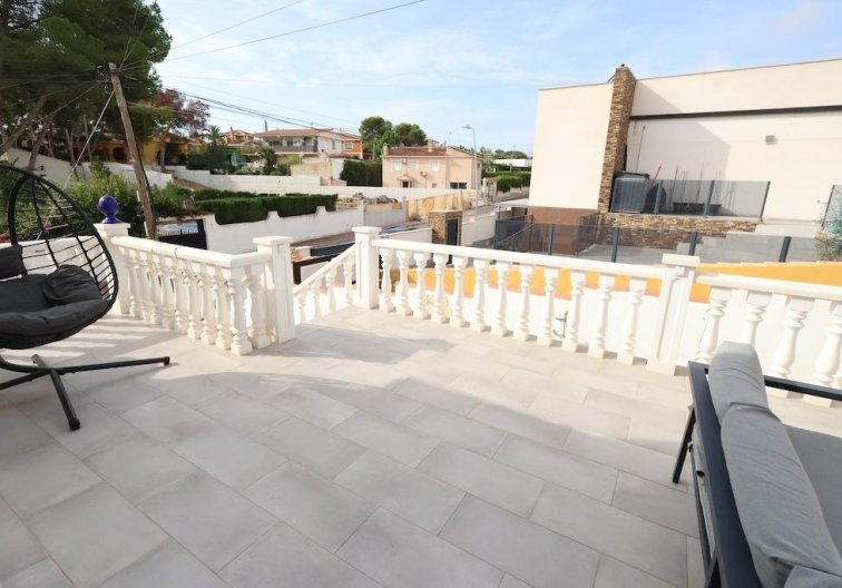 Segunda mano - villa - Torrevieja - Costa Blanca