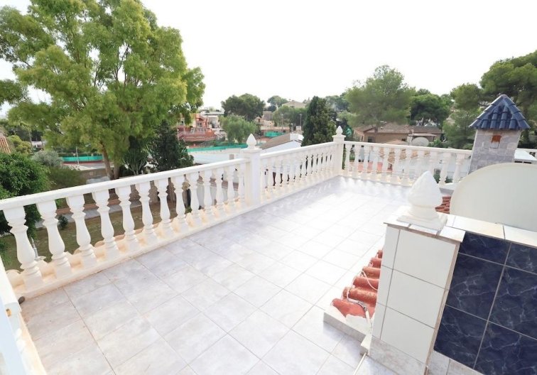 Segunda mano - villa - Torrevieja - Costa Blanca