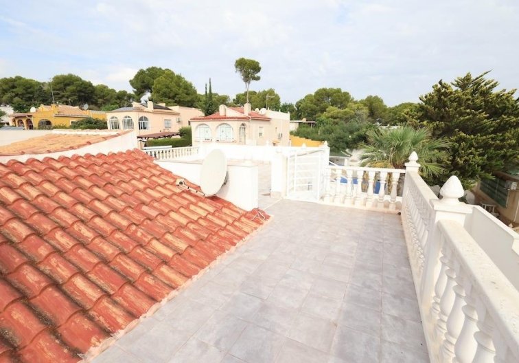 Segunda mano - villa - Torrevieja - Costa Blanca