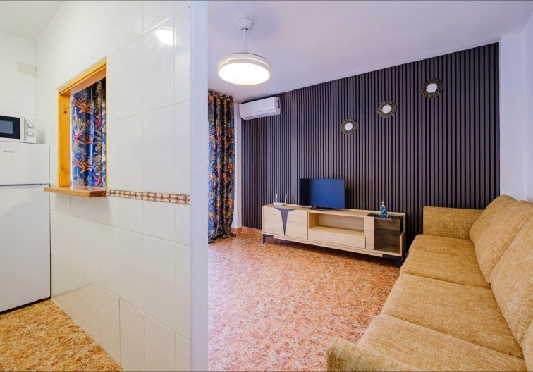 Resale - Apartment - Torrevieja - Playa del Cura