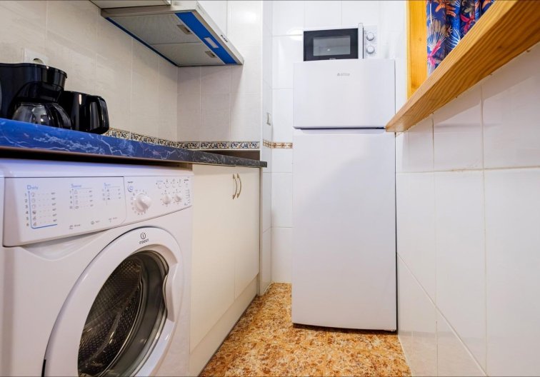 Resale - Apartment - Torrevieja - Playa del Cura