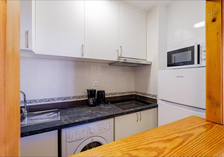 Resale - Apartment - Torrevieja - Playa del Cura