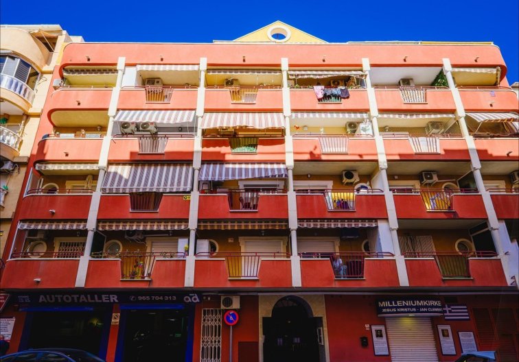 Resale - Apartment - Torrevieja - Playa del Cura