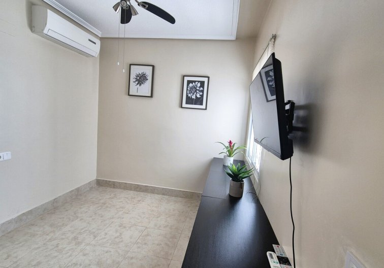 Wiederverkauf - Semi Detached - Villamartin - Costa Blanca