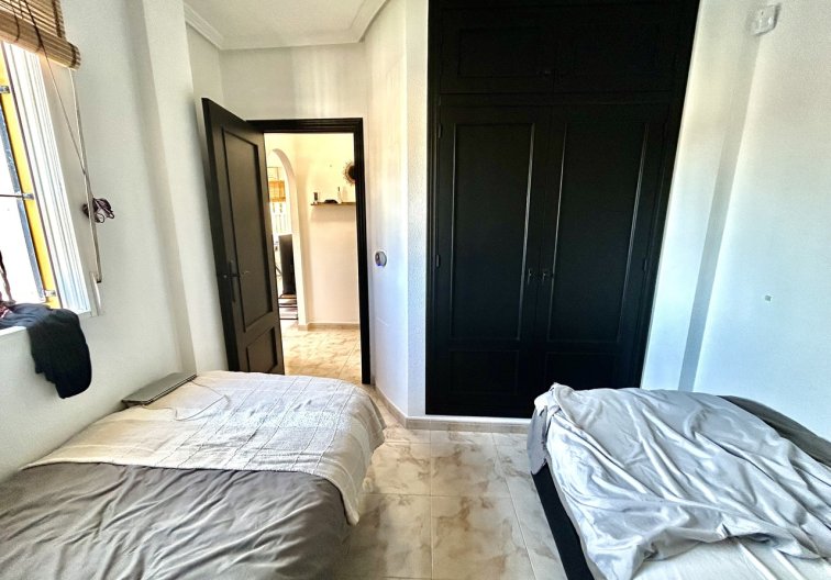 Resale - villa - Villamartin - Costa Blanca