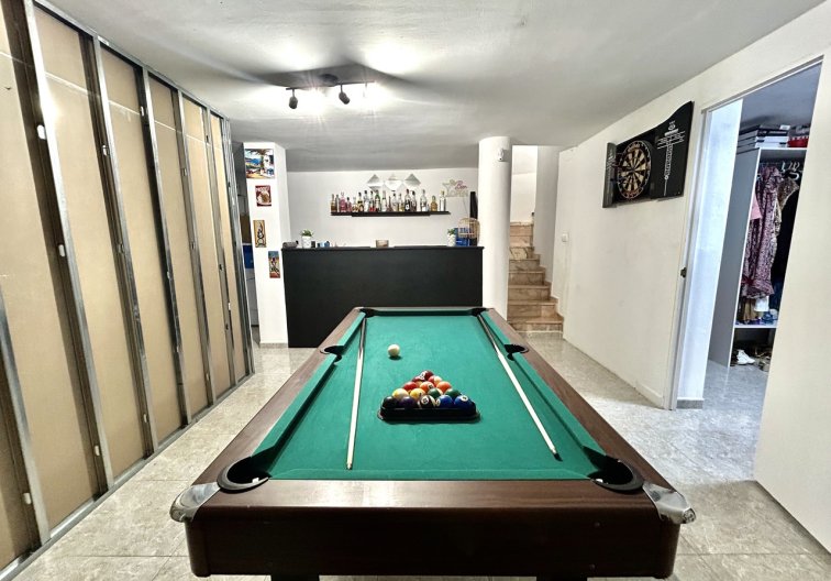 Resale - villa - Villamartin - Costa Blanca