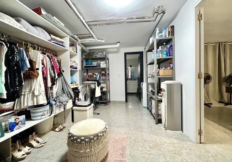 Resale - villa - Villamartin - Costa Blanca