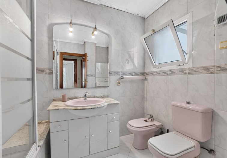 Wiederverkauf - Wohnung - Torrevieja